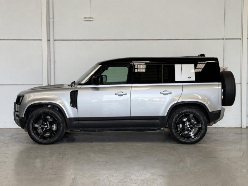 Land-Rover Defender 2.0 D240 SD4 110 Auto 4WD