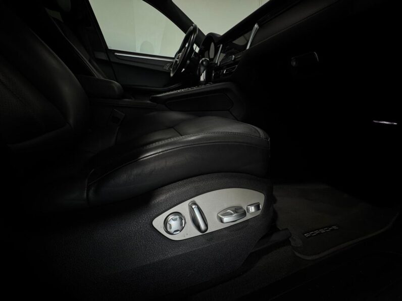 Porsche Macan Macan